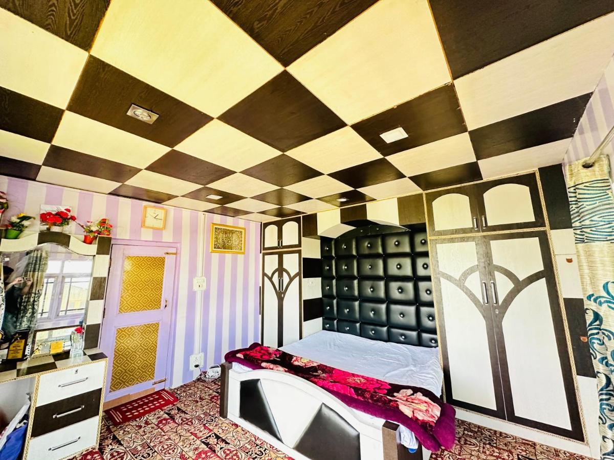 Sheen Homestay Gulmarg Ngoại thất bức ảnh