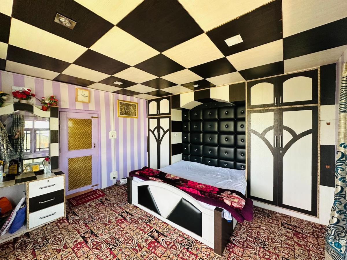 Sheen Homestay Gulmarg Ngoại thất bức ảnh