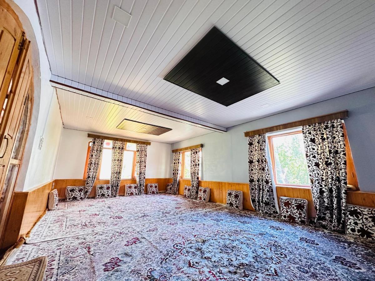 Sheen Homestay Gulmarg Ngoại thất bức ảnh