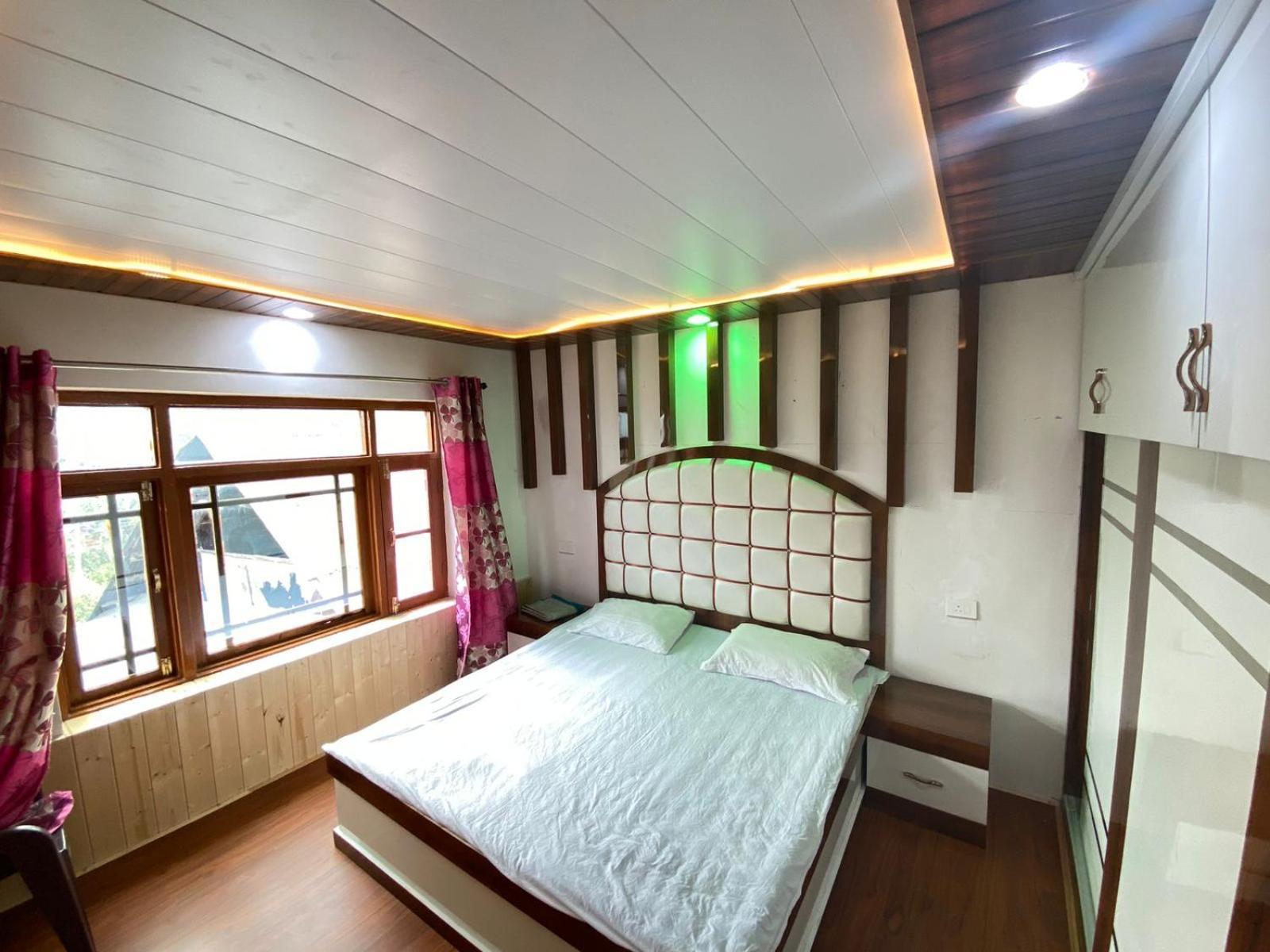 Sheen Homestay Gulmarg Ngoại thất bức ảnh
